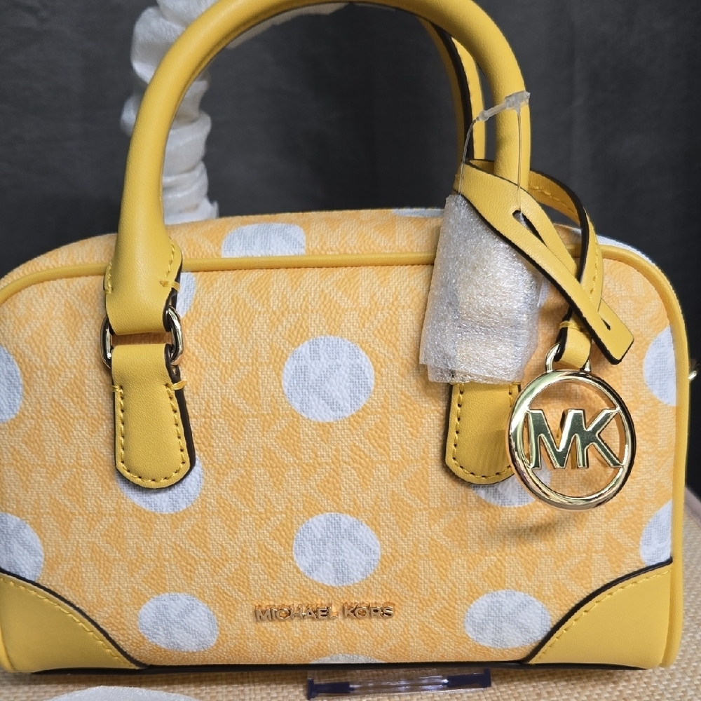 Michael Kors Yellow and White Satchel with Leather Trim - Picture 2 of 9